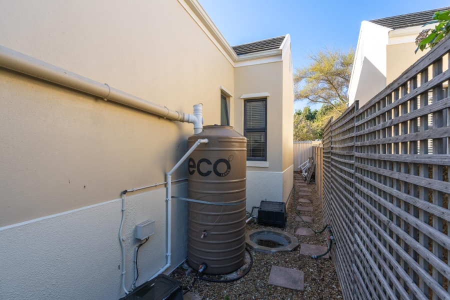 To Let 3 Bedroom Property for Rent in Royal Ascot Western Cape